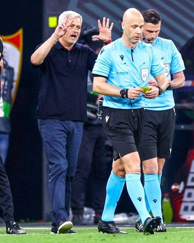 1687365688642066661.jpg 穆里尼奥.jpg